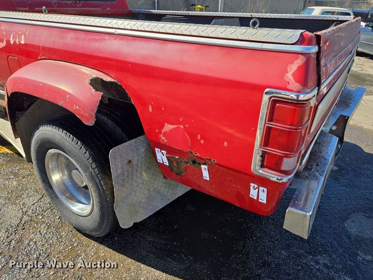 image for item EQ3994 1984 Dodge Ram 350 Royal SE Crew Cab pickup truck