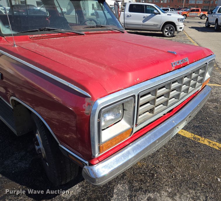 image for item EQ3994 1984 Dodge Ram 350 Royal SE Crew Cab pickup truck