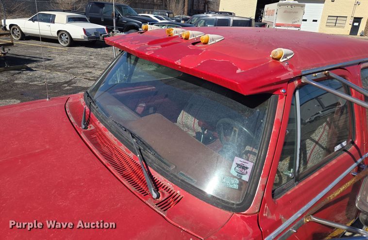 image for item EQ3994 1984 Dodge Ram 350 Royal SE Crew Cab pickup truck