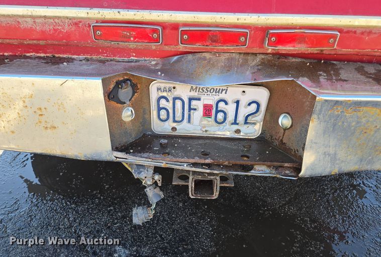 image for item EQ3994 1984 Dodge Ram 350 Royal SE Crew Cab pickup truck