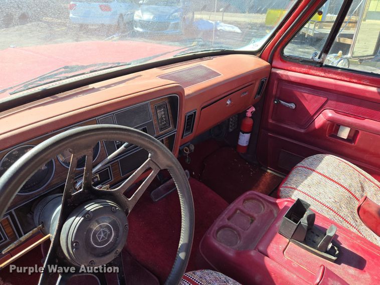 image for item EQ3994 1984 Dodge Ram 350 Royal SE Crew Cab pickup truck