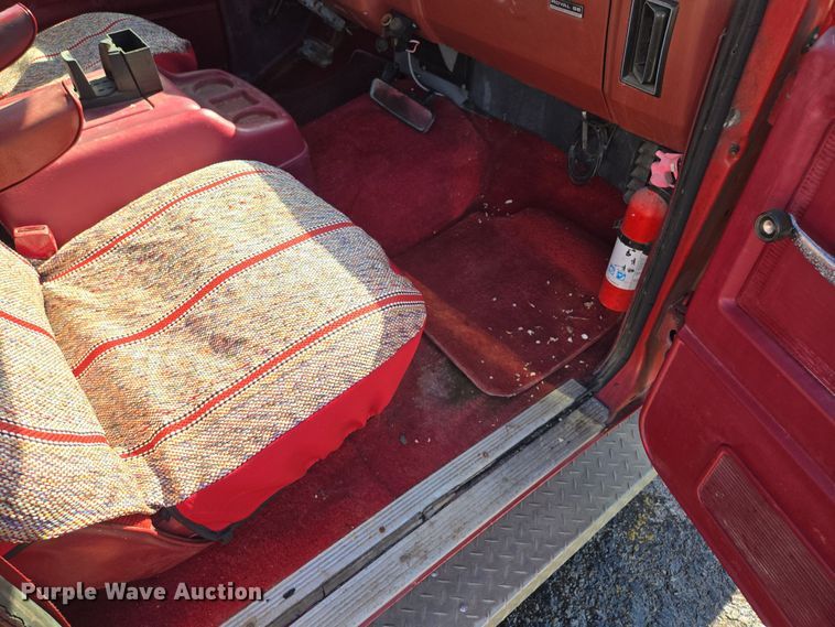 image for item EQ3994 1984 Dodge Ram 350 Royal SE Crew Cab pickup truck