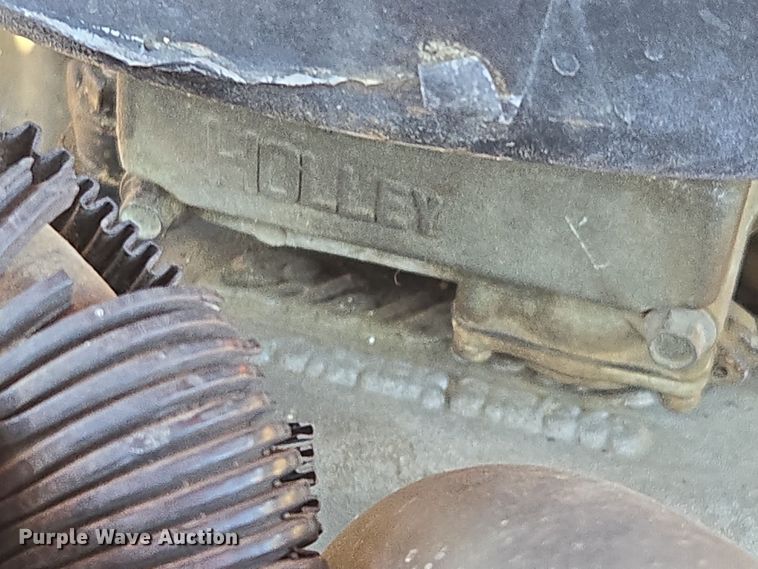 image for item EQ3994 1984 Dodge Ram 350 Royal SE Crew Cab pickup truck