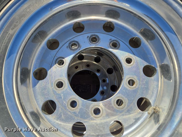 image for item EQ6737 (4) Alcoa tires and wheels