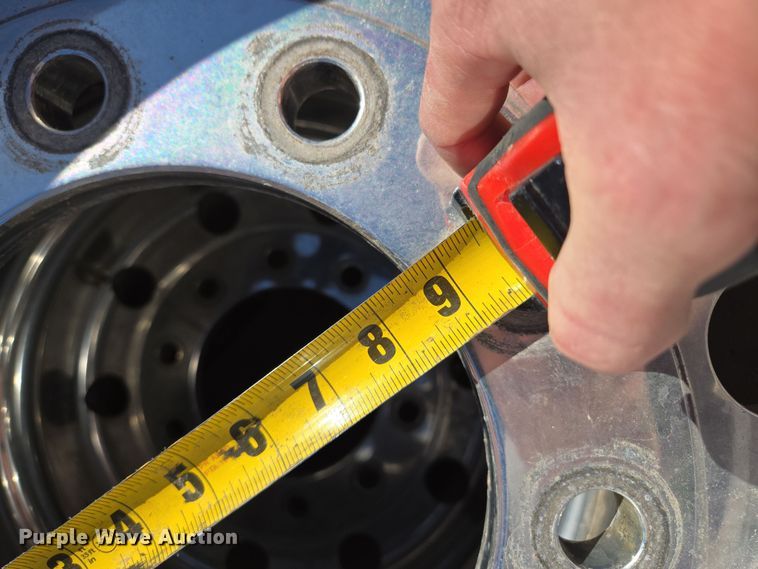 image for item EQ6737 (4) Alcoa tires and wheels