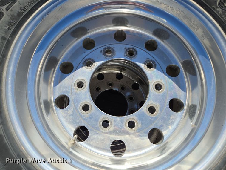 image for item EQ6737 (4) Alcoa tires and wheels