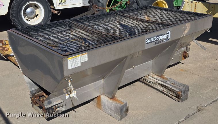 image for item EQ6738 SaltDogg  1400601SS spreader