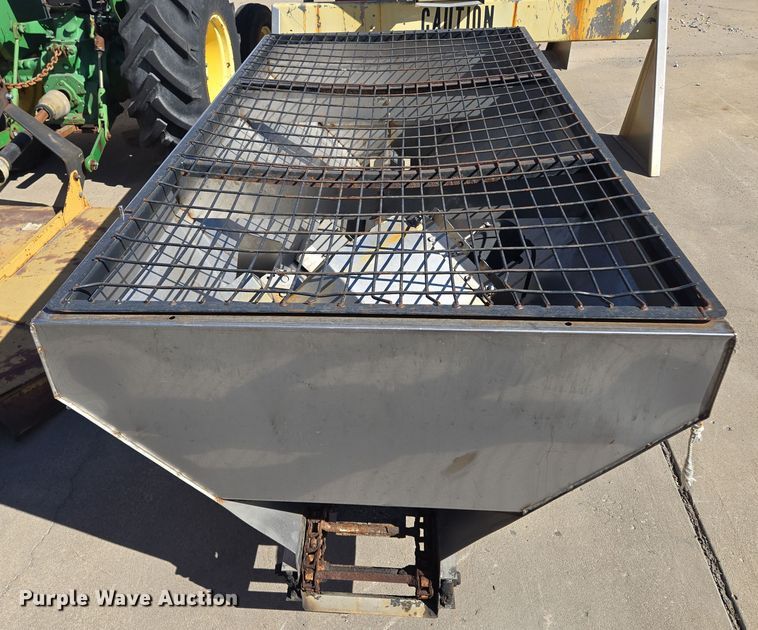 image for item EQ6738 SaltDogg  1400601SS spreader