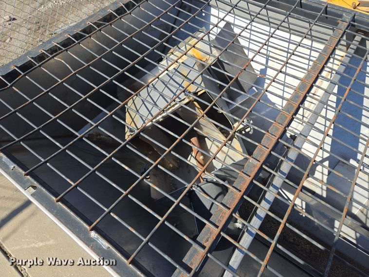 image for item EQ6738 SaltDogg  1400601SS spreader