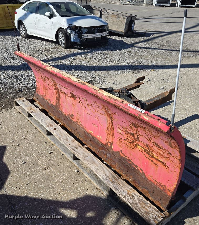 image for item EQ6743 9' W snow plow