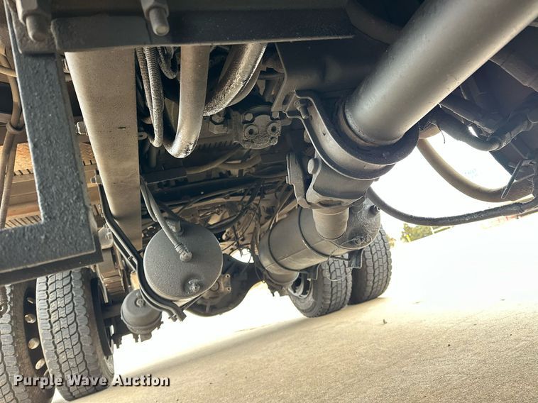 image for item ER4989 2019 Freightliner M2 paper shredder truck