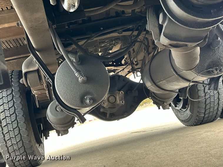 image for item ER4989 2019 Freightliner M2 paper shredder truck