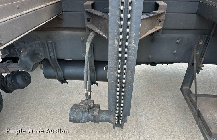 image for item ER4989 2019 Freightliner M2 paper shredder truck