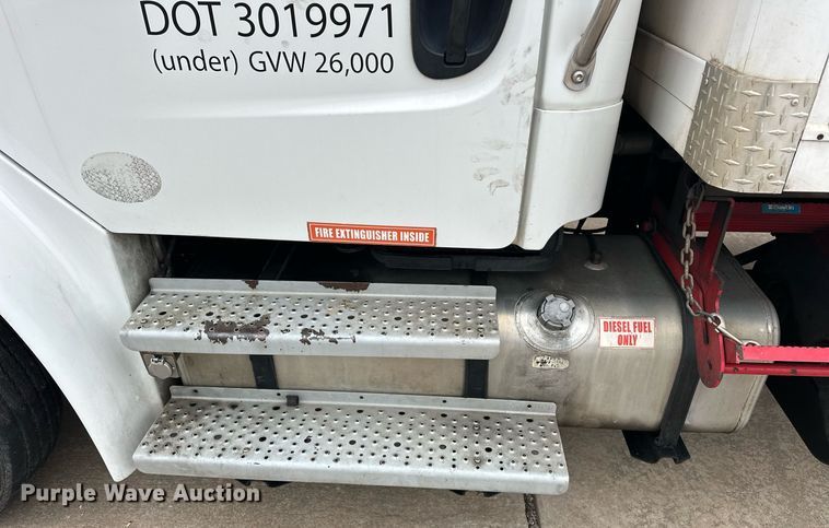 image for item ER4989 2019 Freightliner M2 paper shredder truck