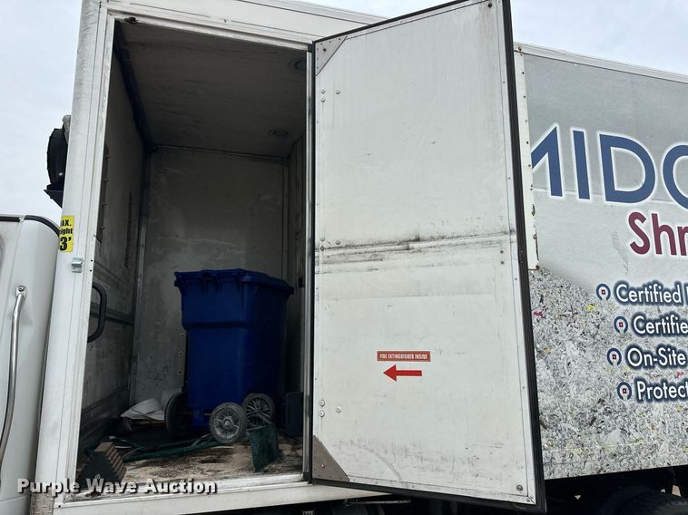 image for item ER4989 2019 Freightliner M2 paper shredder truck