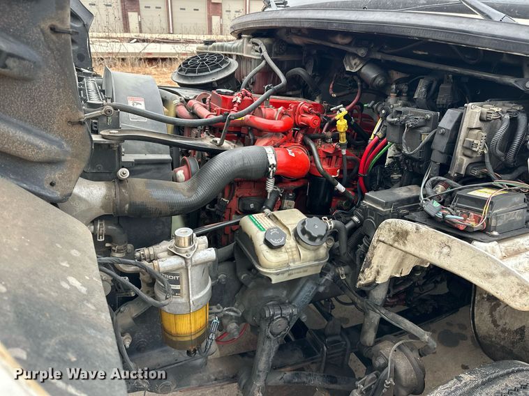 image for item ER4989 2019 Freightliner M2 paper shredder truck