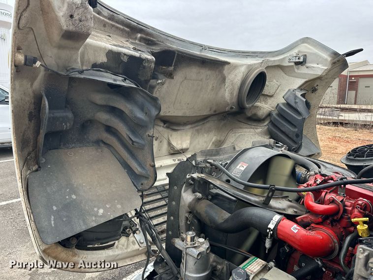 image for item ER4989 2019 Freightliner M2 paper shredder truck