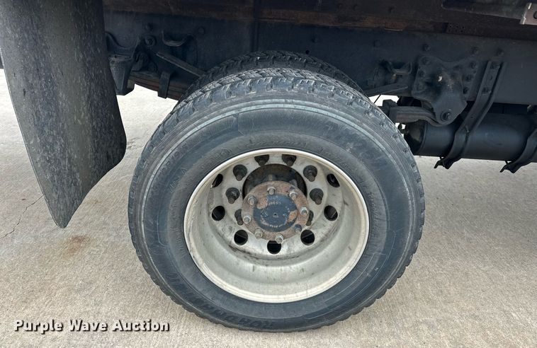 image for item ER4989 2019 Freightliner M2 paper shredder truck