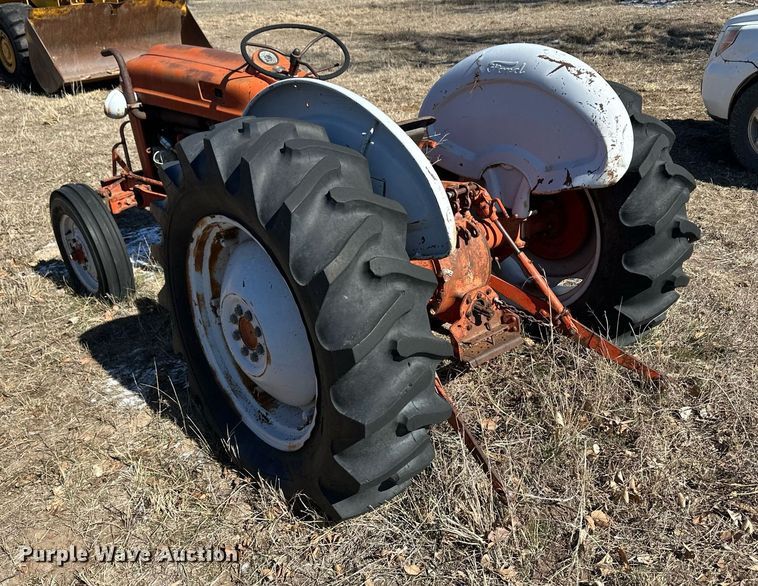 image for item ER8730 1958 Ford 641 tractor