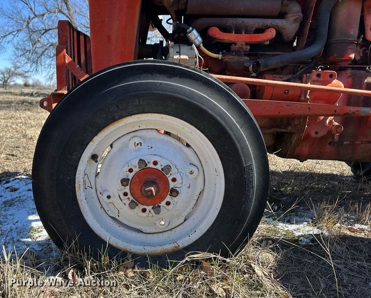image for item ER8730 1958 Ford 641 tractor