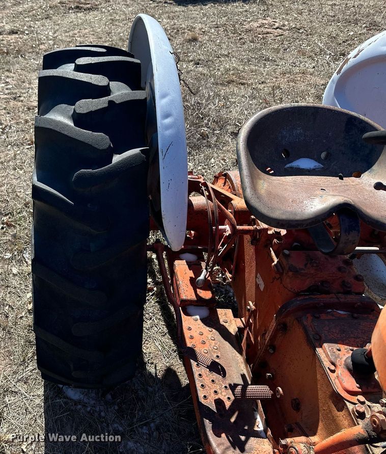 image for item ER8730 1958 Ford 641 tractor