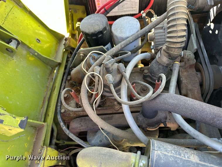 image for item ER8735 Clark forklift