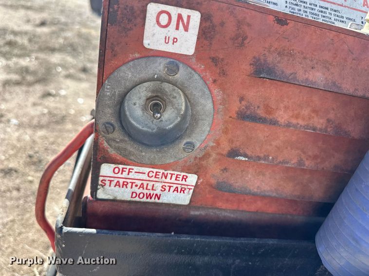 image for item ER8738 Goodall Start All 708 jump starter