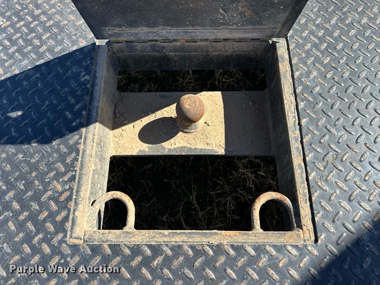 image for item ER8739 Circle D flatbed