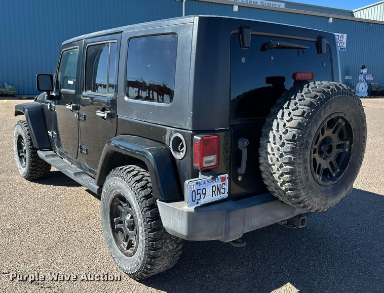 image for item ER8786 2012 Jeep Wrangler Unlimited SUV