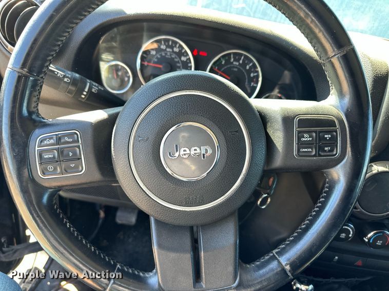 image for item ER8786 2012 Jeep Wrangler Unlimited SUV