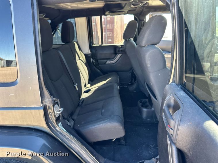 image for item ER8786 2012 Jeep Wrangler Unlimited SUV