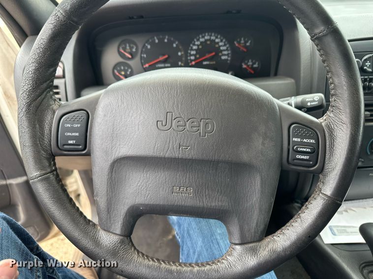 image for item ER8807 2000 Jeep Grand Cherokee Laredo SUV