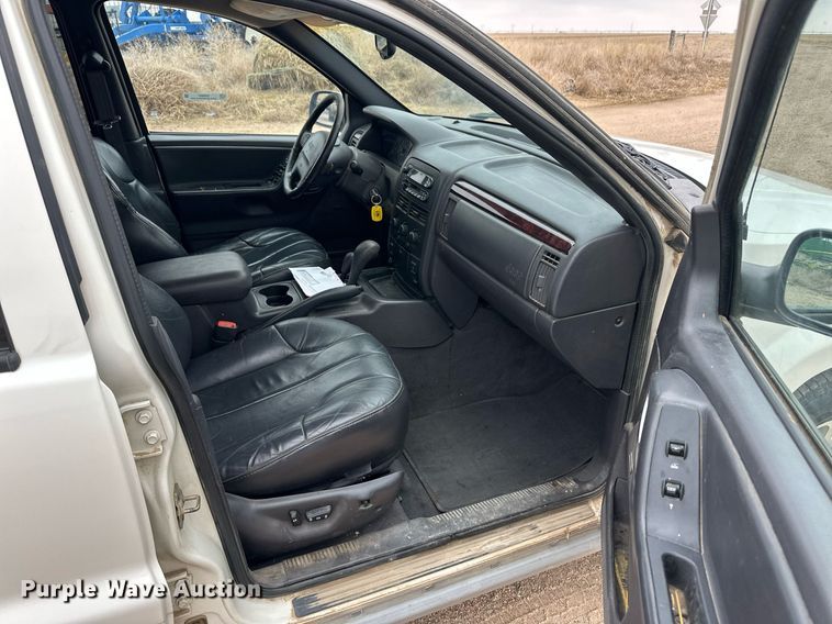 image for item ER8807 2000 Jeep Grand Cherokee Laredo SUV