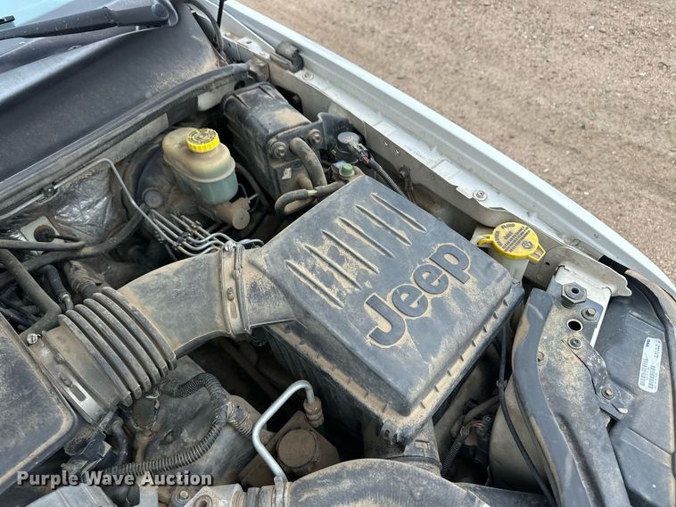 image for item ER8807 2000 Jeep Grand Cherokee Laredo SUV