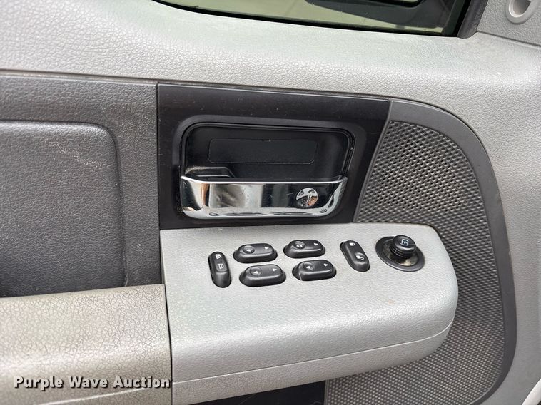 image for item EY9910 2007 Ford F150 SuperCrew pickup truck