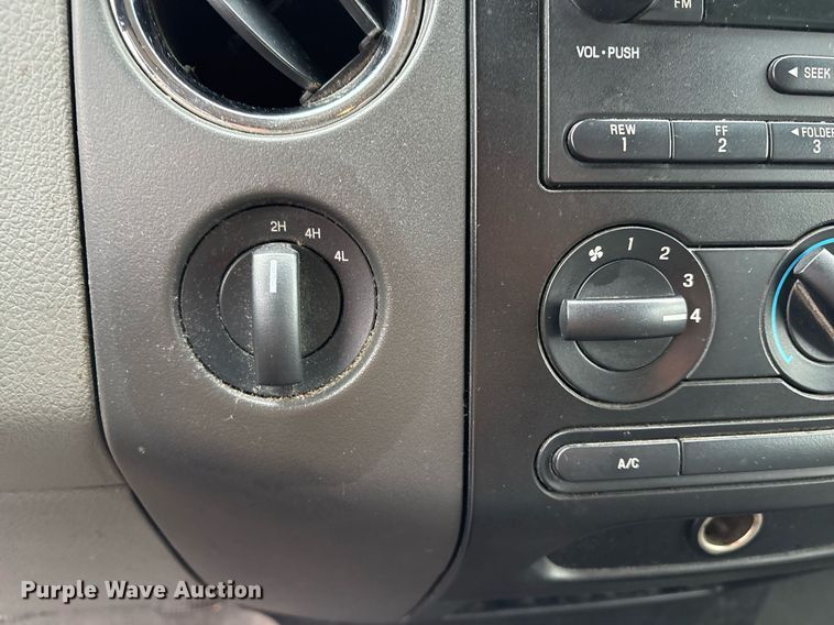 image for item EY9910 2007 Ford F150 SuperCrew pickup truck