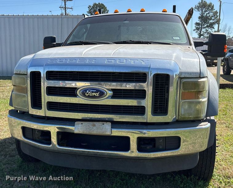 image for item EY9946 2008 Ford F550 Super Duty flatbed truck