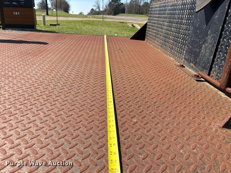 image for item EY9946 2008 Ford F550 Super Duty flatbed truck