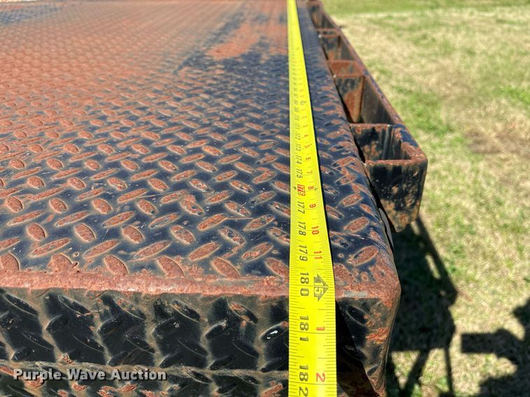 image for item EY9946 2008 Ford F550 Super Duty flatbed truck