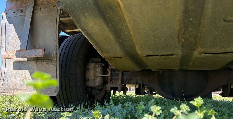 image for item EY9946 2008 Ford F550 Super Duty flatbed truck