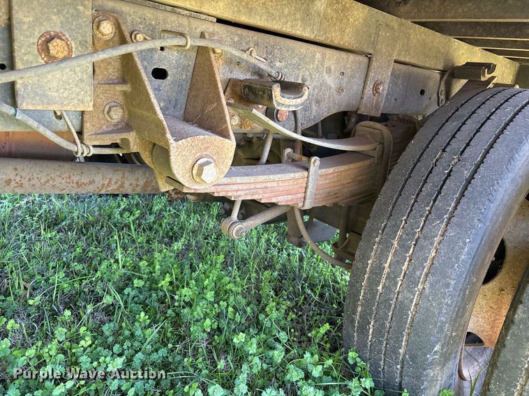 image for item EY9946 2008 Ford F550 Super Duty flatbed truck