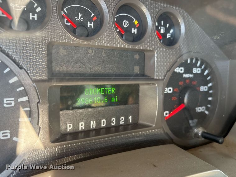 image for item EY9946 2008 Ford F550 Super Duty flatbed truck