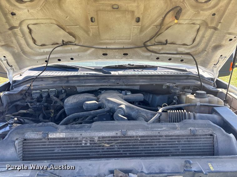 image for item EY9946 2008 Ford F550 Super Duty flatbed truck