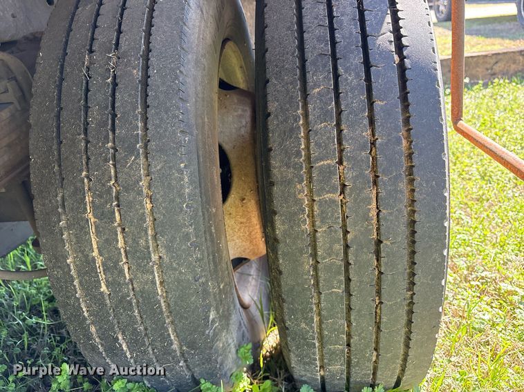 image for item EY9946 2008 Ford F550 Super Duty flatbed truck