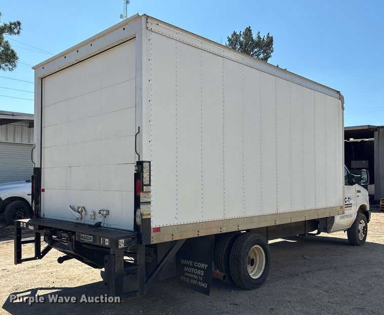 image for item EY9947 2016 Ford E350 Super Duty box truck