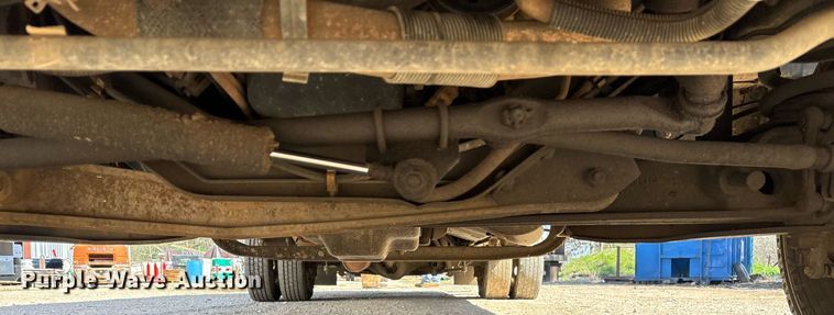 image for item EY9947 2016 Ford E350 Super Duty box truck