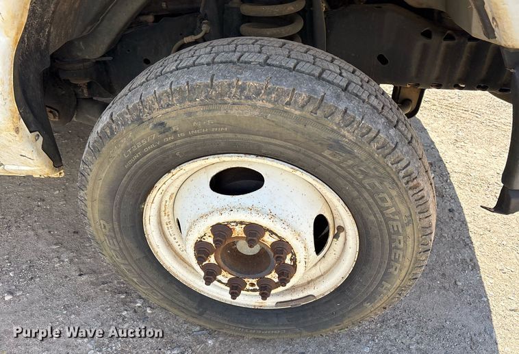 image for item EY9947 2016 Ford E350 Super Duty box truck