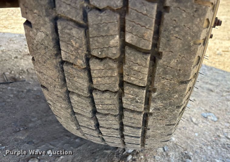 image for item EY9947 2016 Ford E350 Super Duty box truck