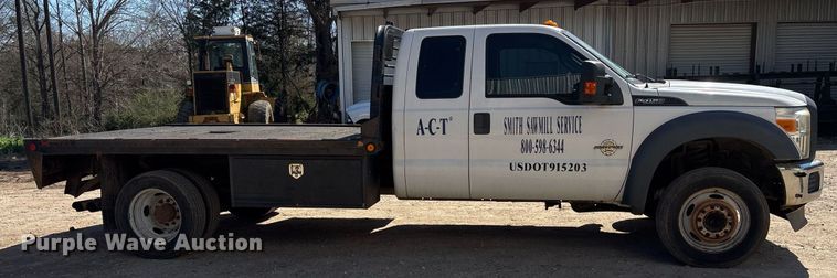 image for item EY9948 2013 Ford F450 Super Duty flatbed truck