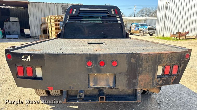 image for item EY9948 2013 Ford F450 Super Duty flatbed truck